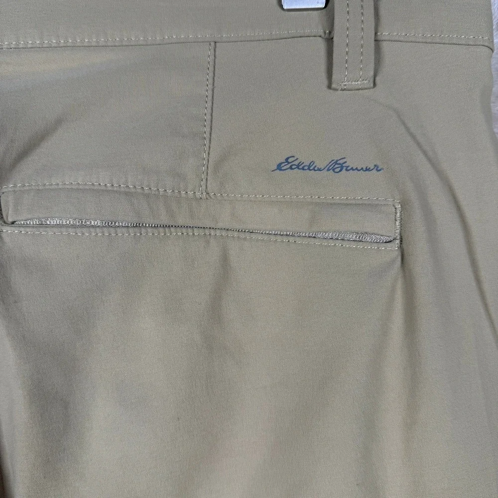 Eddie Bauer Mens 33x30‎ Khaki Beige Adventure Travel Hiking Pants Outdoor